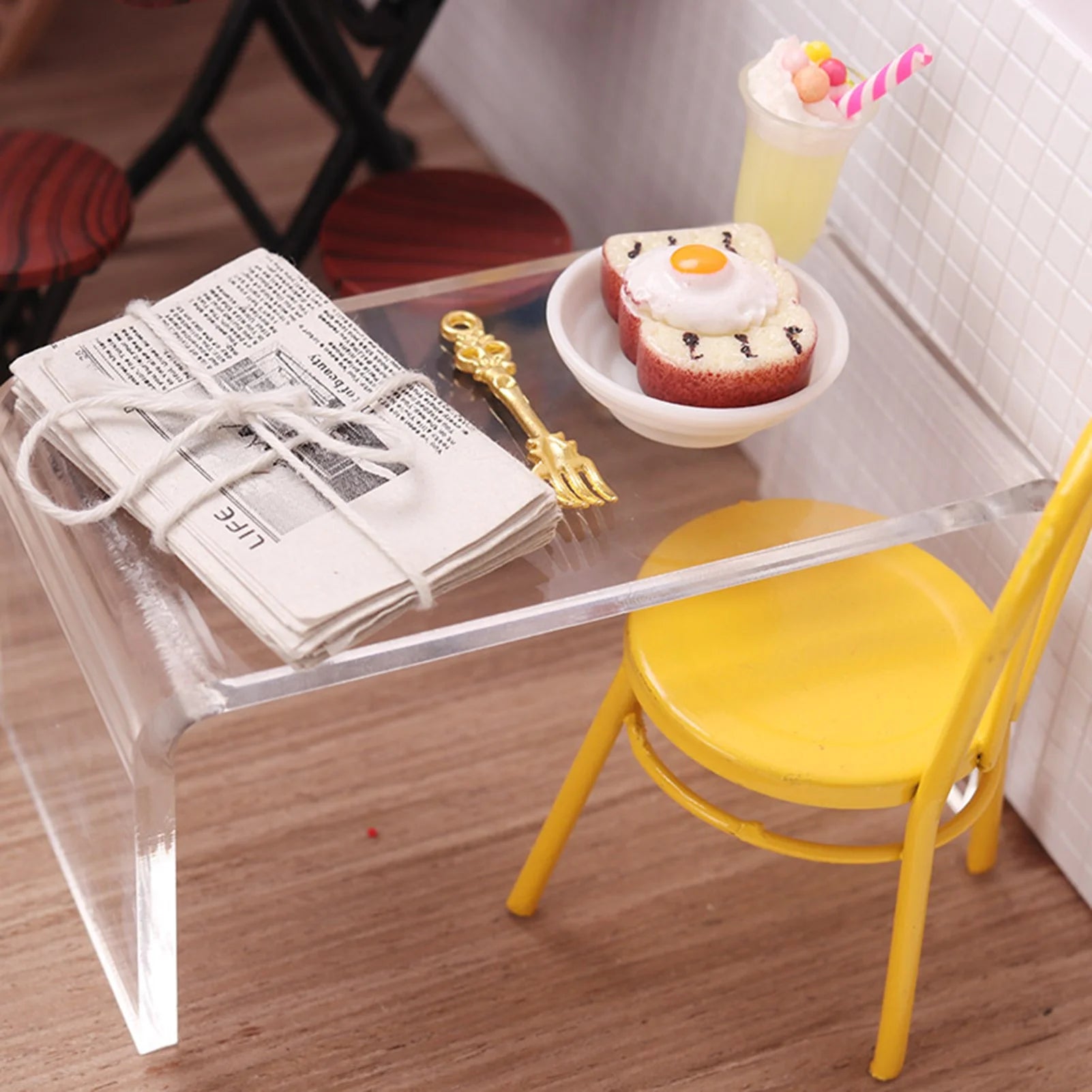 Dollhouse Table for Children O704