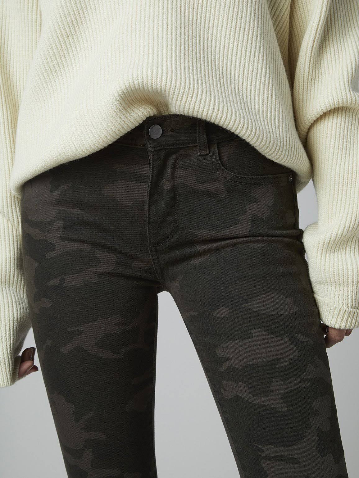 Dark Camo Skinny Crop Jeans M576