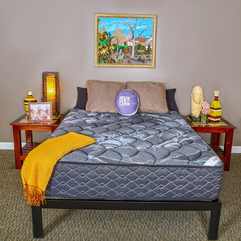 Queen Mattress White/Black J33245