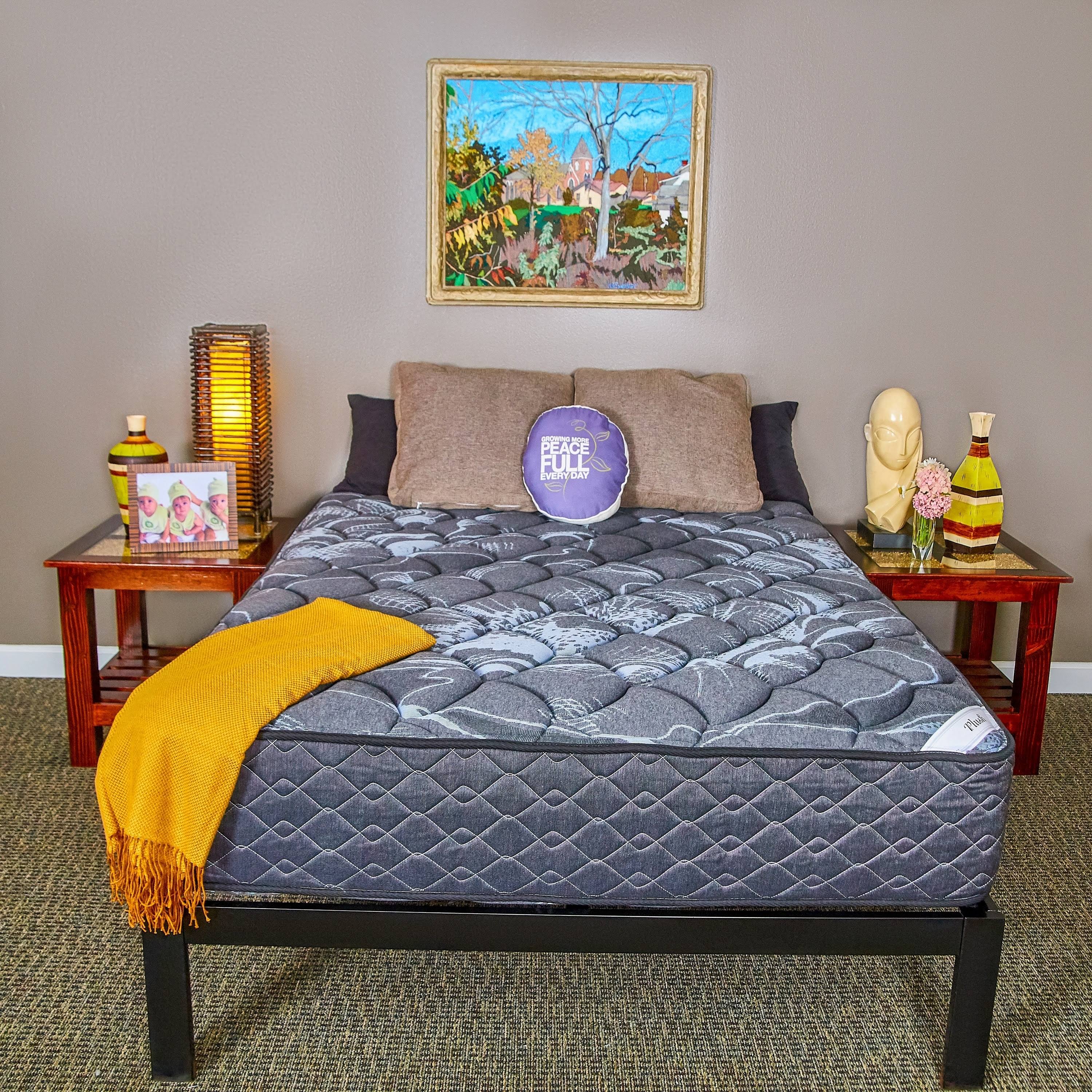 Queen Mattress White/Black J33245