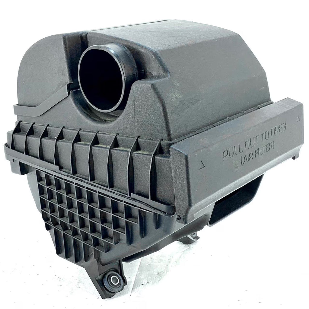 Pre-Owned Hyundai Santa Fe Air Cleaner Assembly 2.4L OEM S104809