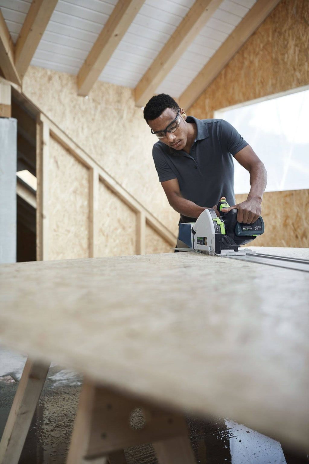 Cordless Track Saw O877