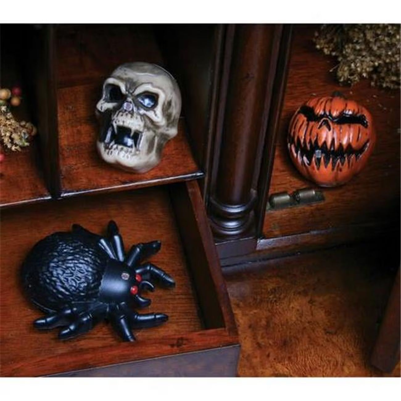 Hidden Screamer Halloween Decor Assortment - Pack of 12 O710