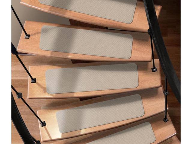 Set of 15 Ivory Cream Carpet Stair Treads H433