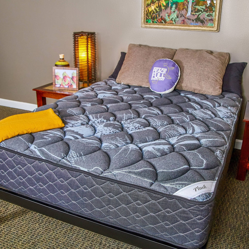 Queen Mattress White/Black J33245