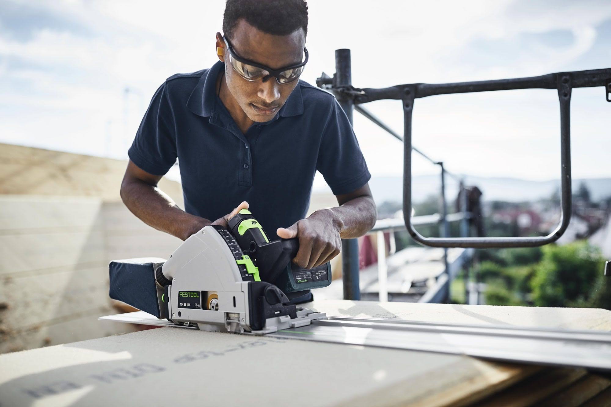 Cordless Track Saw O877