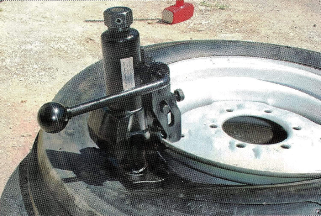 Tire Bead Breaker Manual Tool for Heavy Duty Tires C744548
