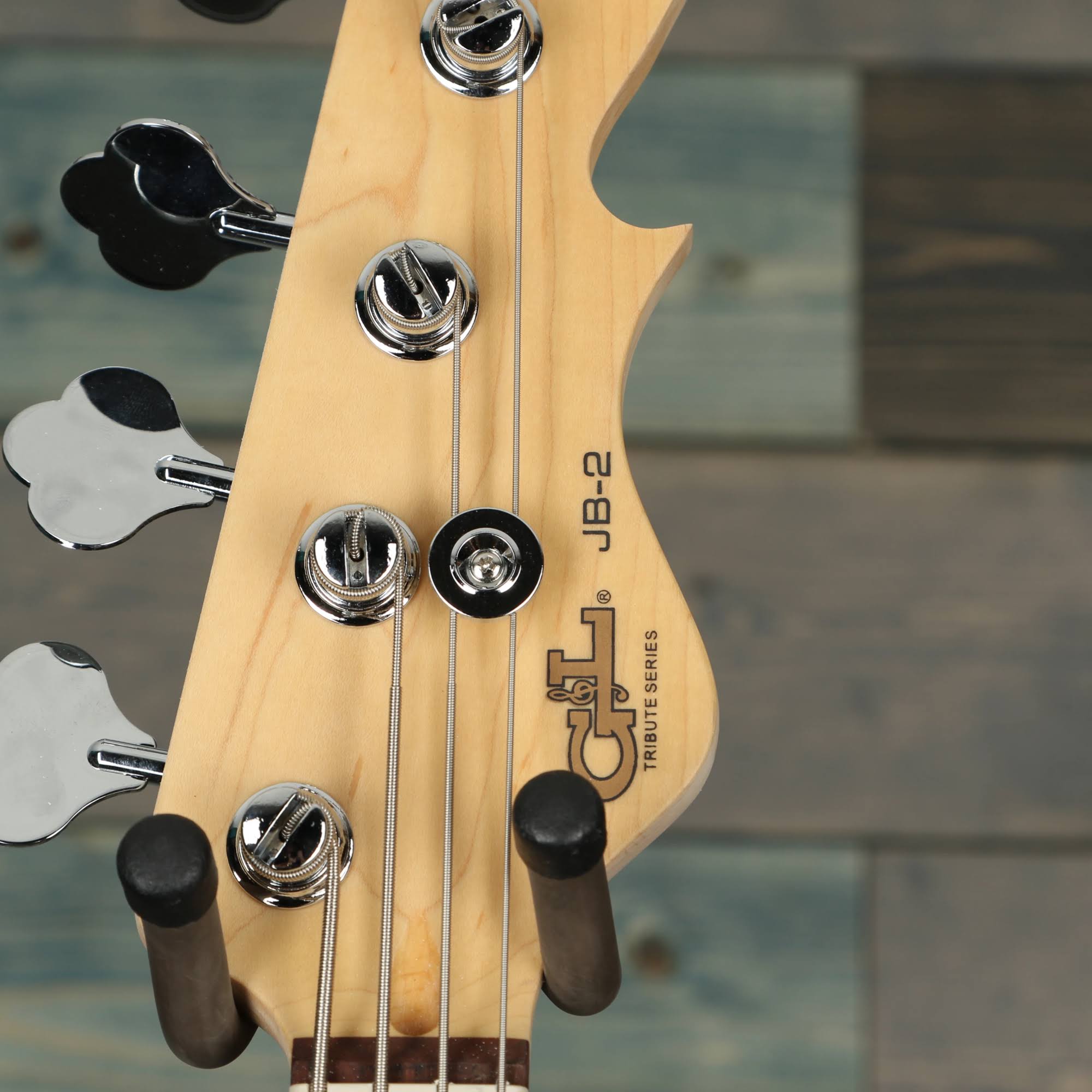 Natural Gloss 4-String Electric Bass Z587