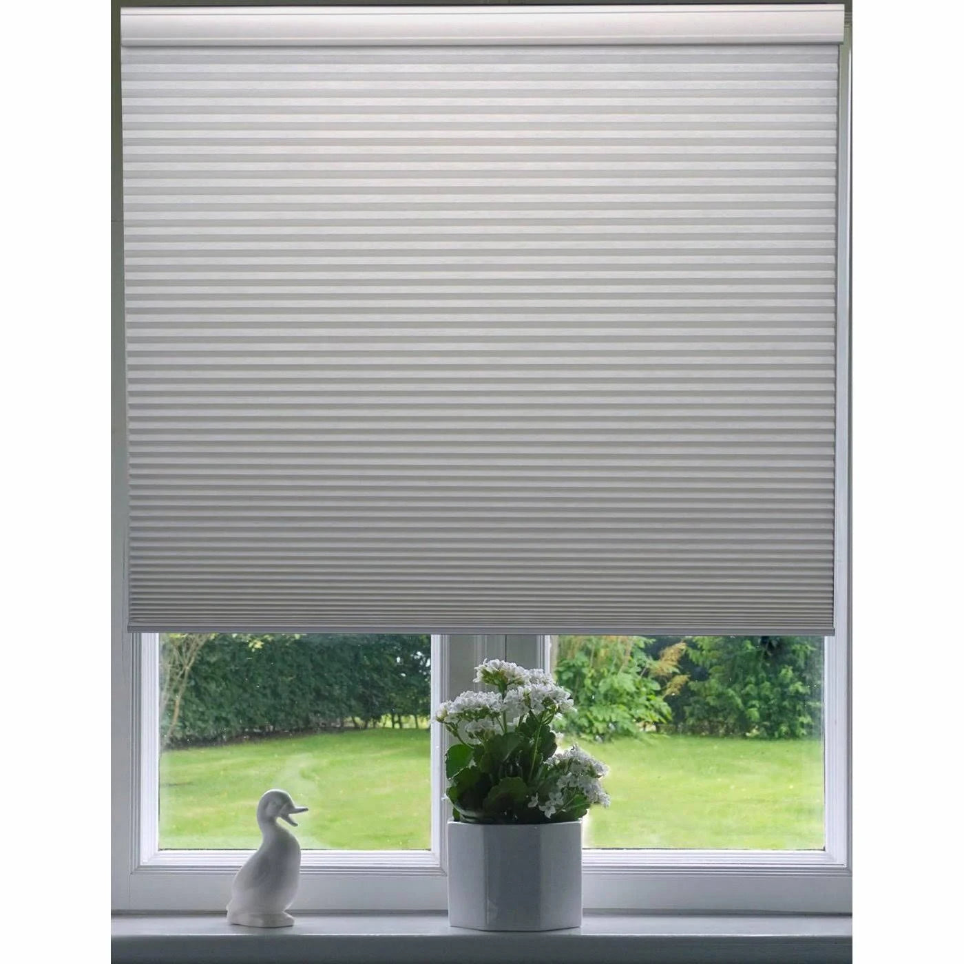 9/16-in Single Cell Blackout Cordless Cellular Shade S36903