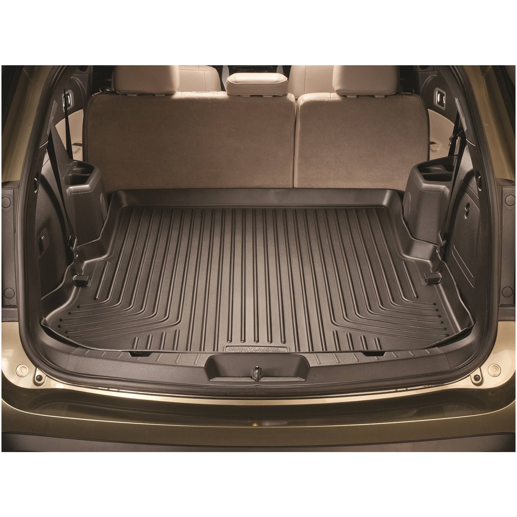 Classic Style Cargo Liner B573