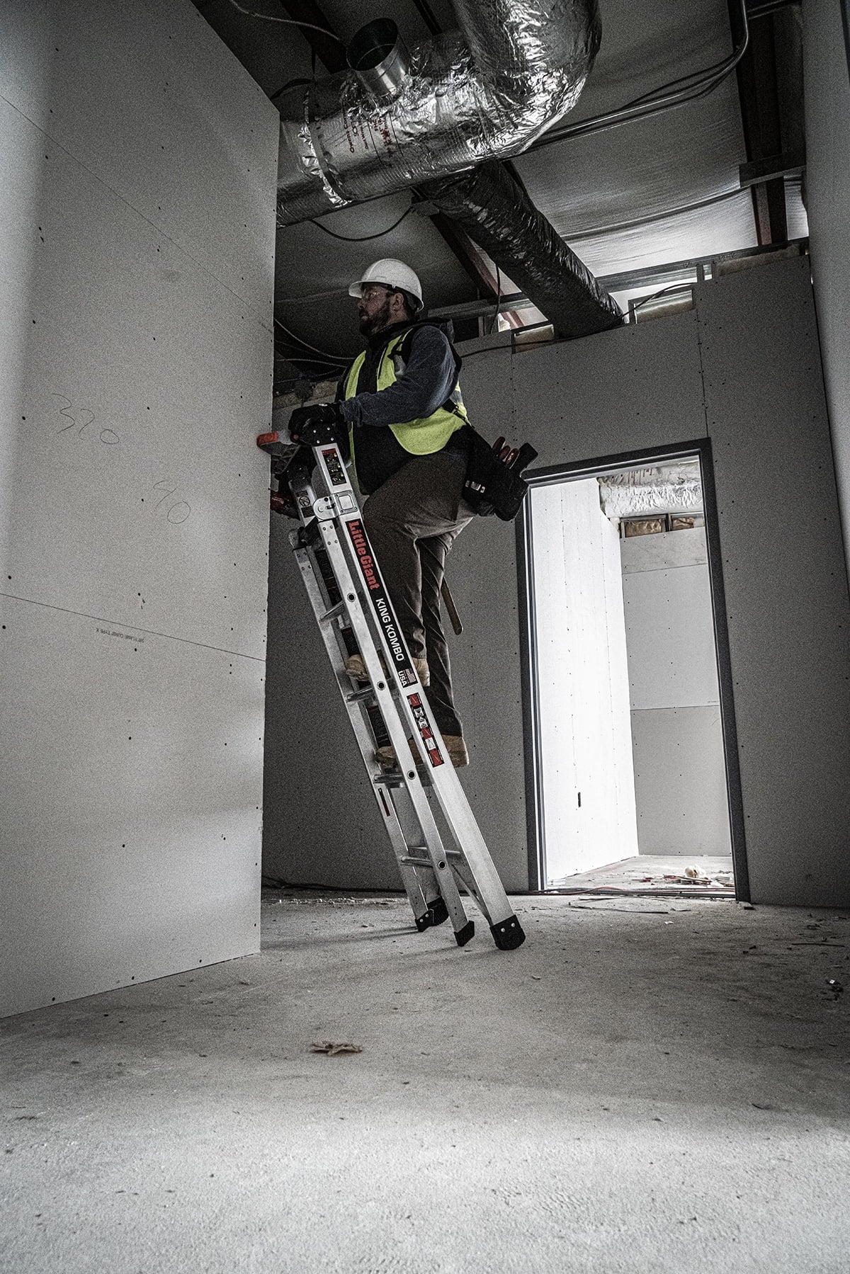 Aluminum 3-in-1 Combo Ladder, Type 1A - 300 lbs. Rated L920176