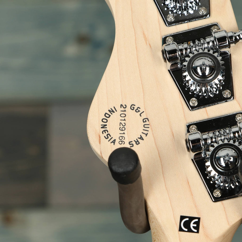 Natural Gloss 4-String Electric Bass Z587