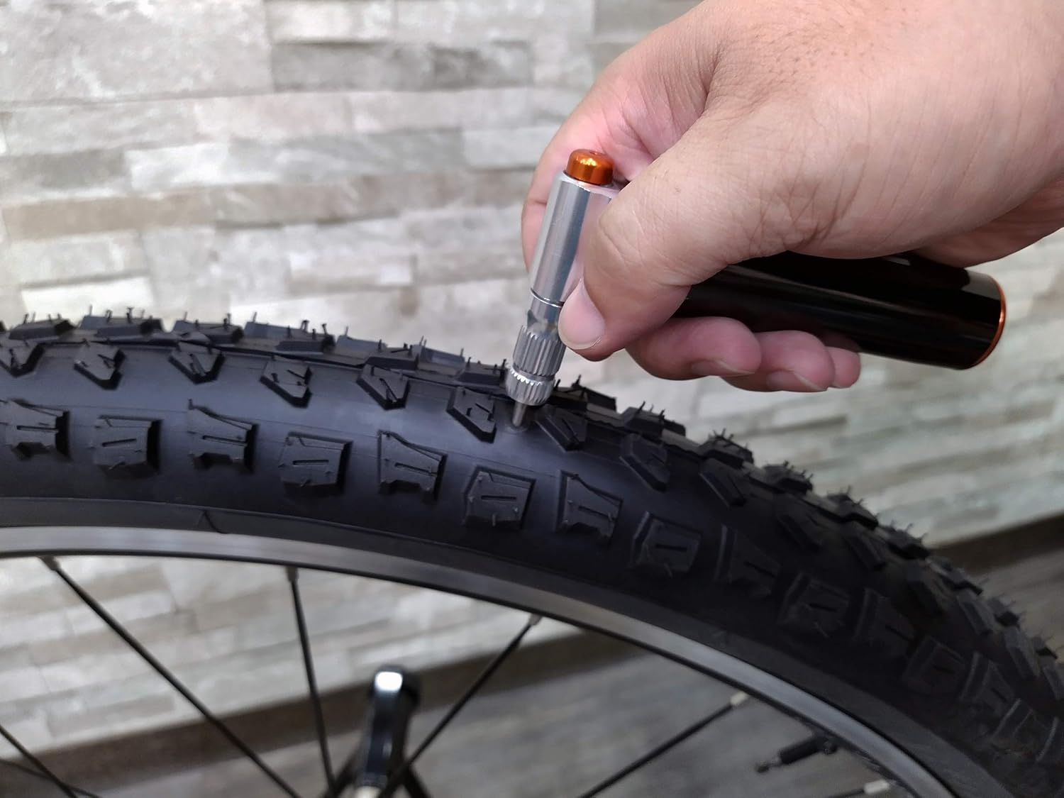 CO2 Inflator Tubeless Tire Repair Tool Kit with Storage Canister, Insertion Tool and Plugs T36047
