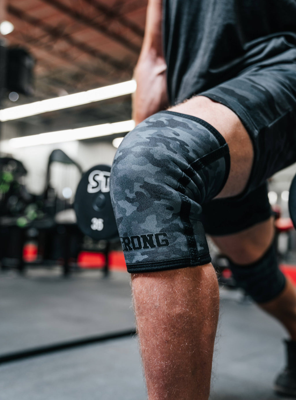 Black Knee Sleeves V57154