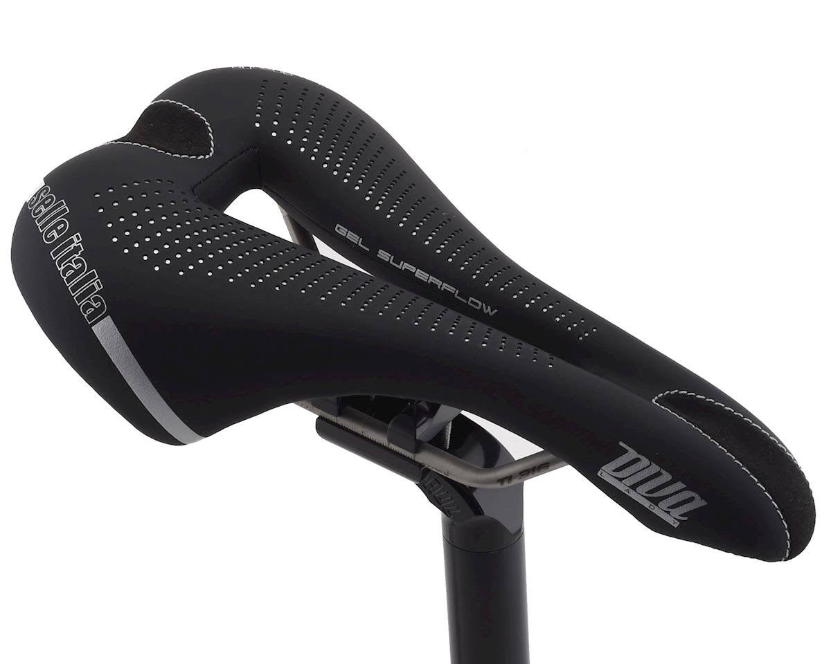 Black Gel Superflow Saddle K4646
