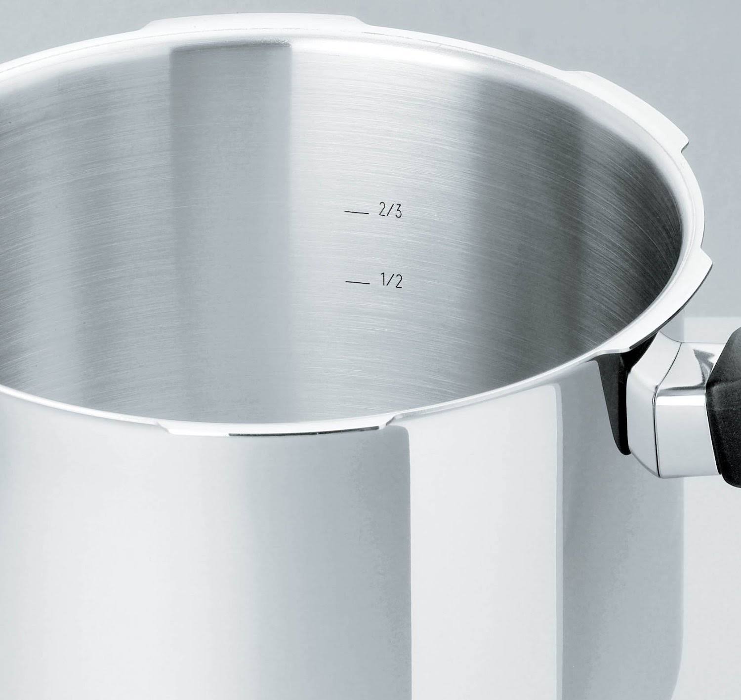 12-Quart Duromatic Stockpot Pressure Cooker G675