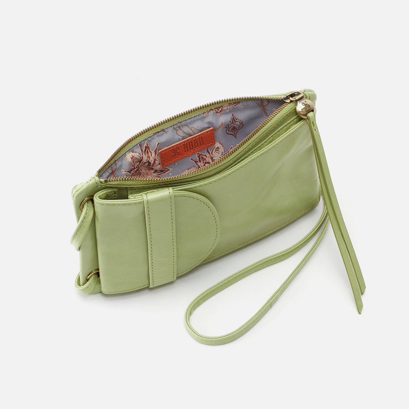 Agile Crossbody D2960